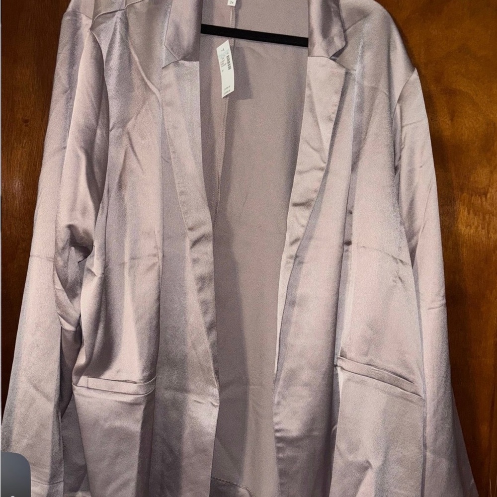 Brand New with tags Maurices Size lavender 3X Blazer
CB1